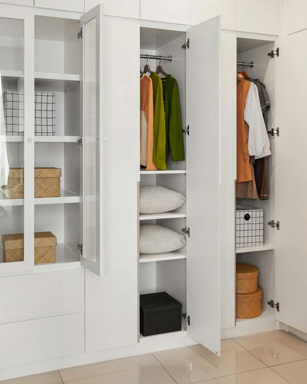 Tips for a Tidy Closet That Stays Organized All Year